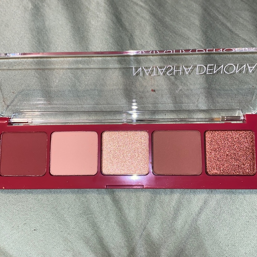 Natasha Denona Cupid eyeshadow palette